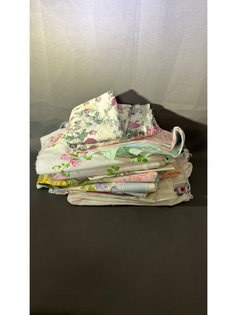 3+ lbs. Vintage Floral Fabric Remnants Bundle Colorful Assorted Cotton Prints